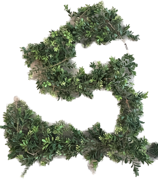 Boxwood Garland