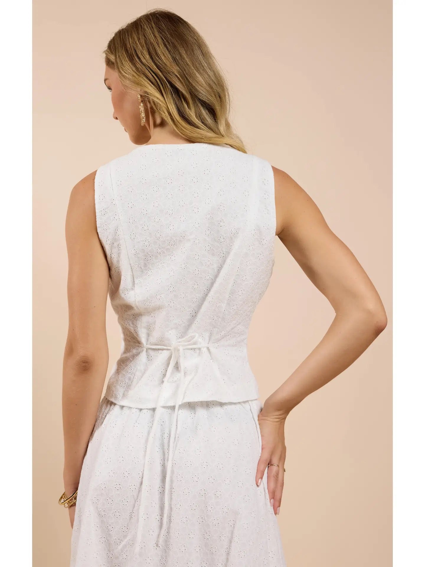 Sundream Eyelet Buttondown Vest Top