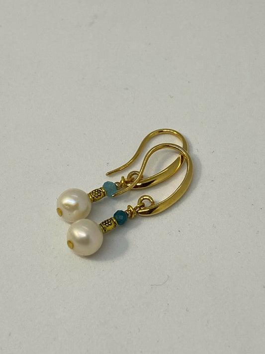 Pearl with Apatite & Gold Accent Earring