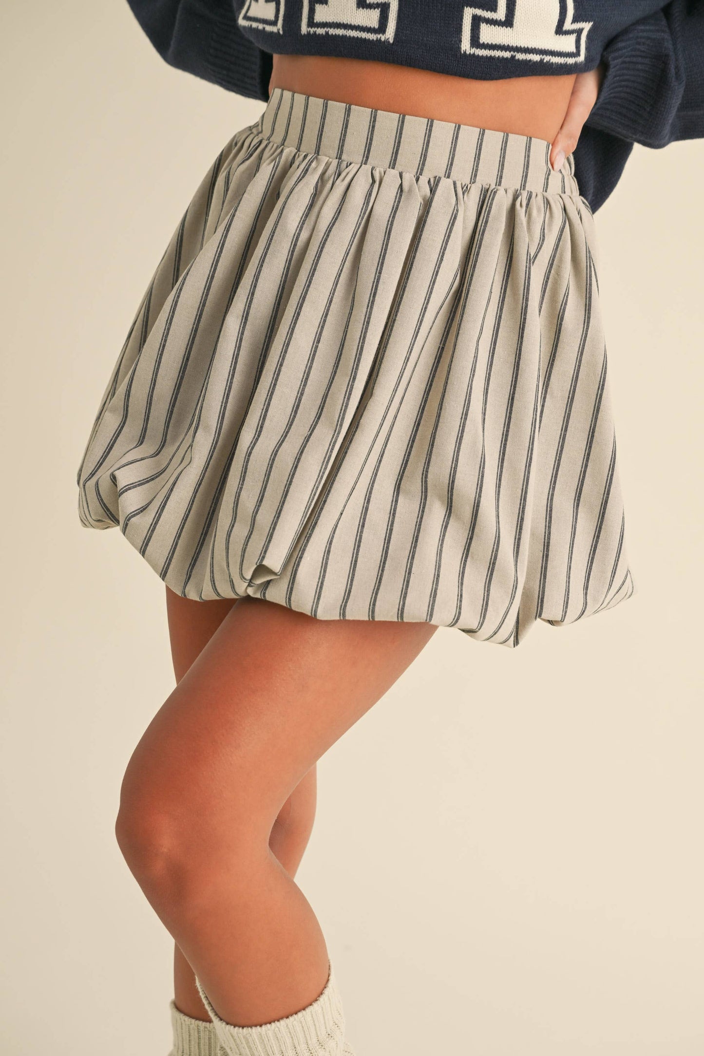 Striped Elastic Bubble Mini skirt