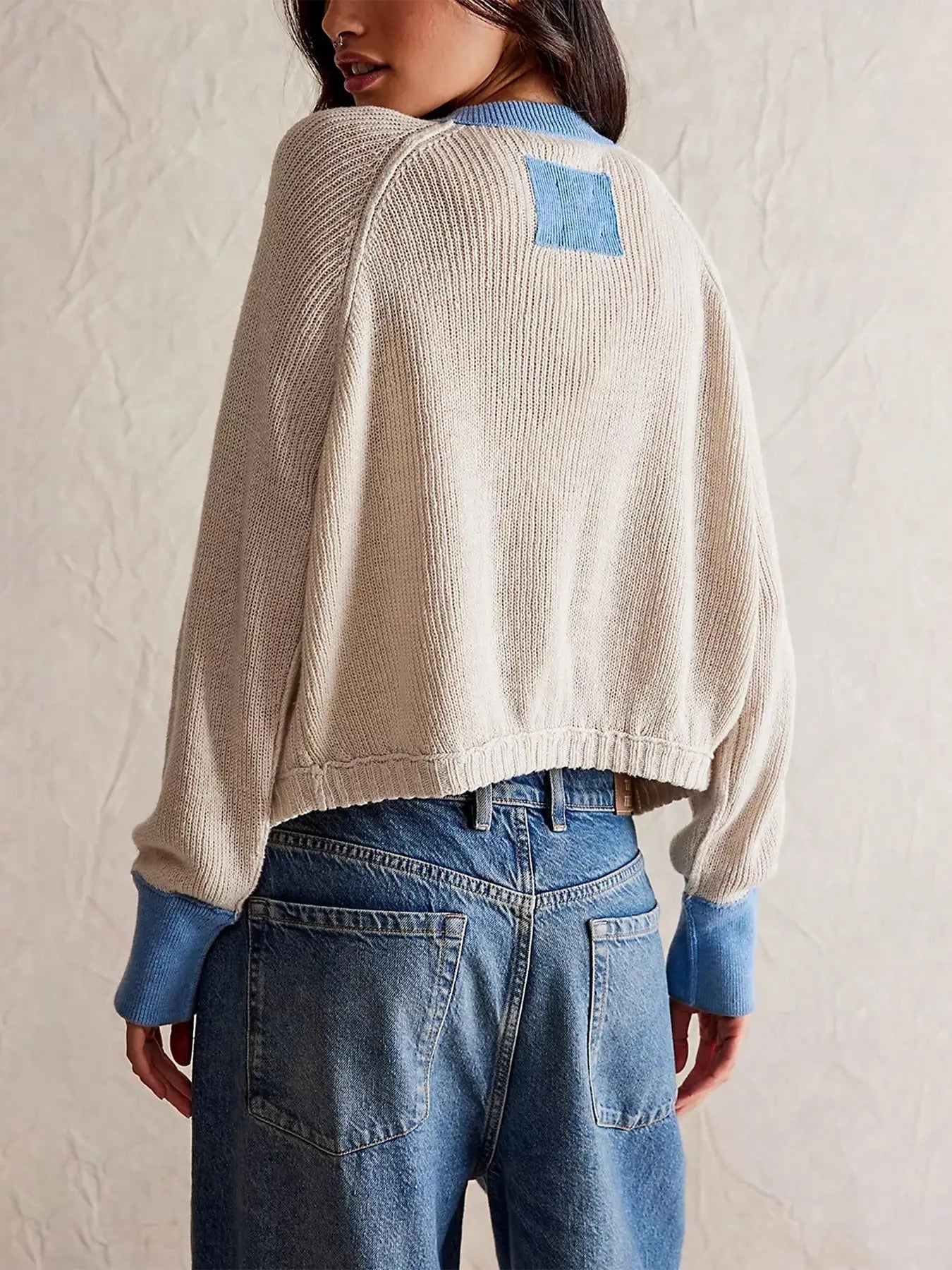 Contrast Color Button Knit Cardigan