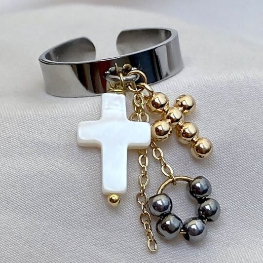 Adjustable Ring With Cross Charms In Silver Tone