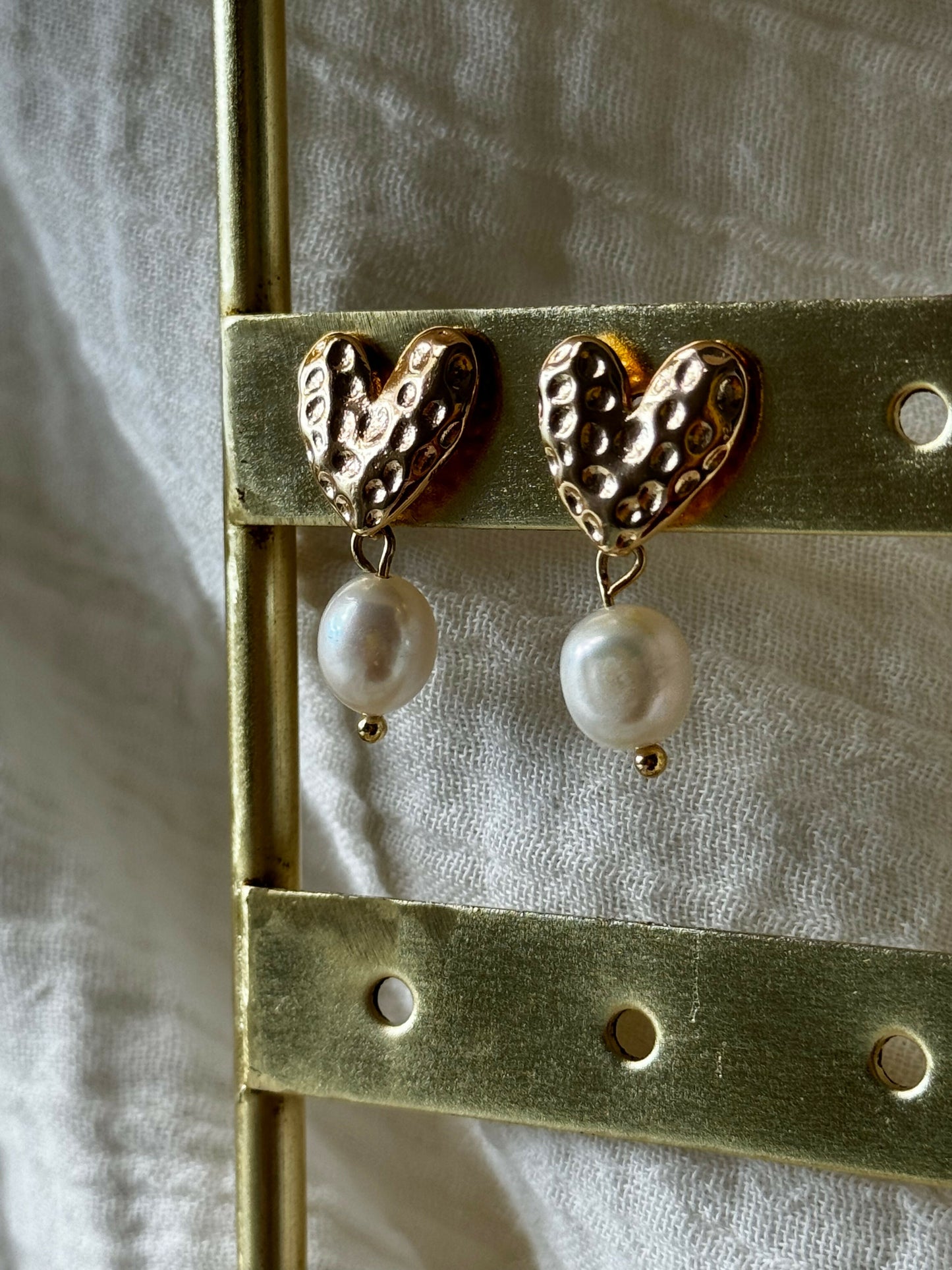 Pearl drop small heart earrings in gold tone